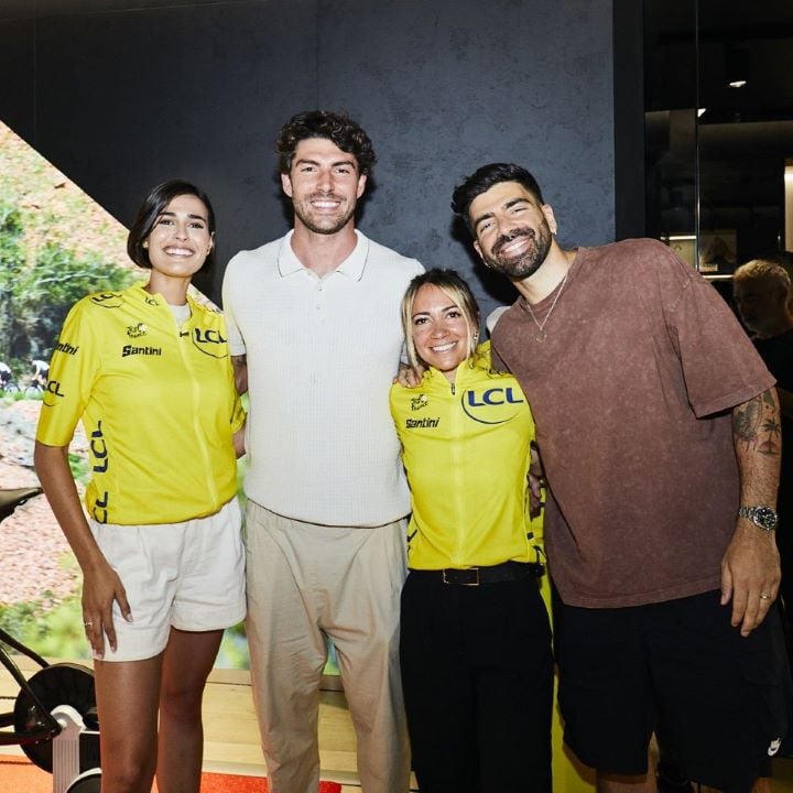 Alice Sabatini, Gianluca Gazzoli, Elisa Scarlatta e Ignazio Moser posano insieme all'inaugurazione della boutique Tissot di Firenze.