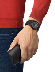 Simulation of the watch Tissot PRX Carbon 40.5mm on a wrist