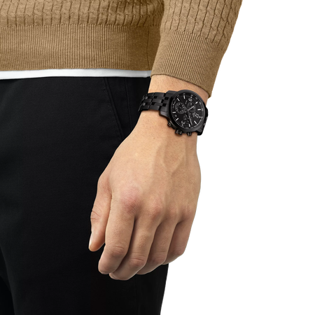 Simulation of the watch Tissot PRC 200 Chronograph on a wrist