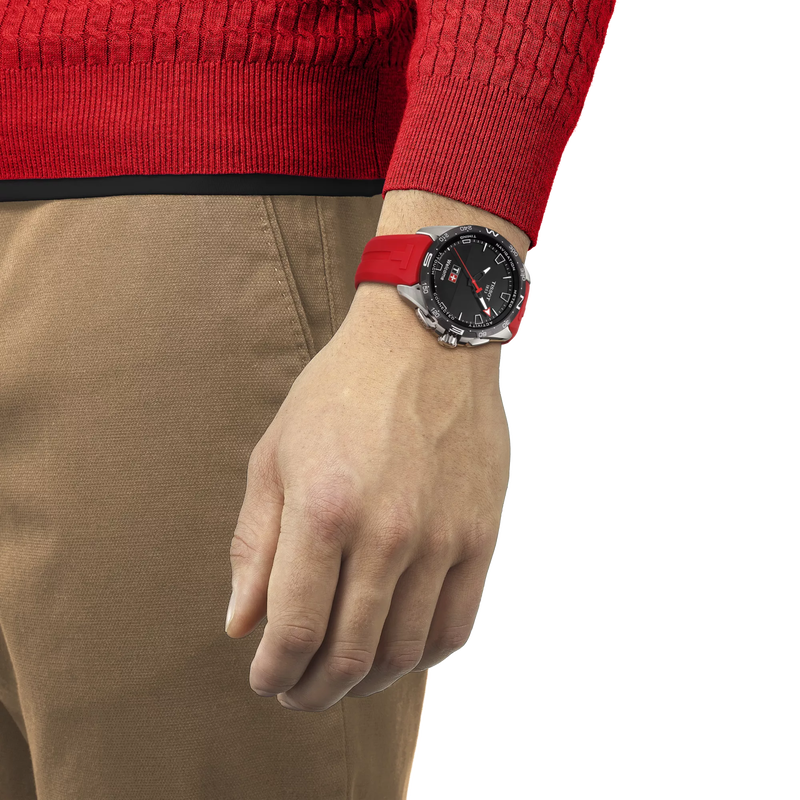 Simulation of the watch Tissot T-Touch Connect Solar 47.5mm on a wrist