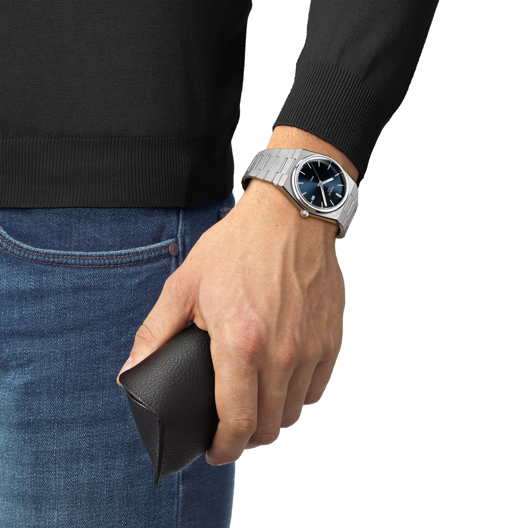 Simulation of the watch Tissot PRX 40mm on a wrist