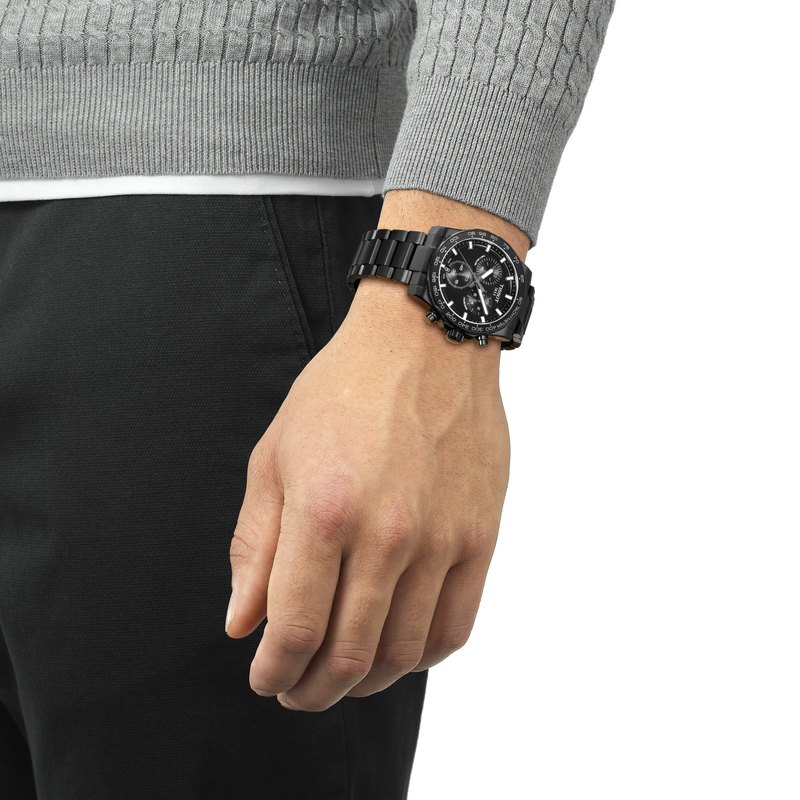 Simulation of the watch Tissot Supersport Chrono 42mm on a wrist