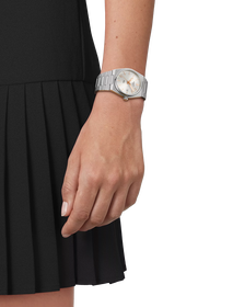 Simulation of the watch Tissot PRX 35mm on a wrist