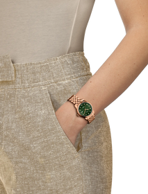 Simulation of the watch Tissot Le Locle 29mm on a wrist