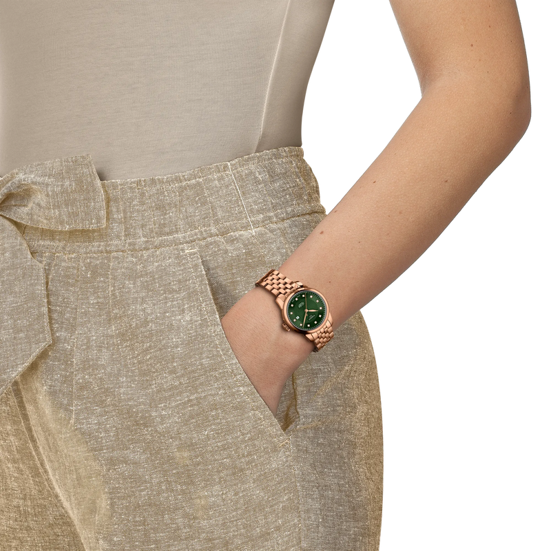 Simulation of the watch Tissot Le Locle 29mm on a wrist