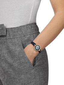 腕時計TISSOT デジール 28mm の手首シミュレーション