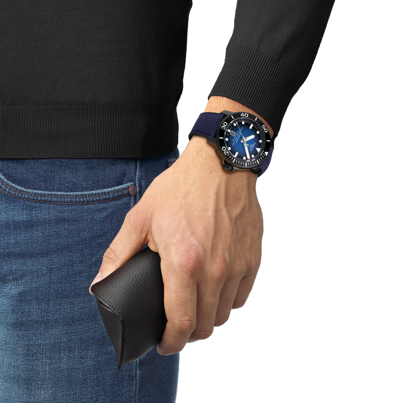 Simulation of the watch Tissot Seastar 2000 46mm on a wrist