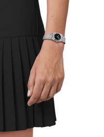 Simulation of the watch Tissot PRX 25mm on a wrist