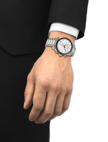 Simulation of the watch Tissot PR516 40mm on a wrist