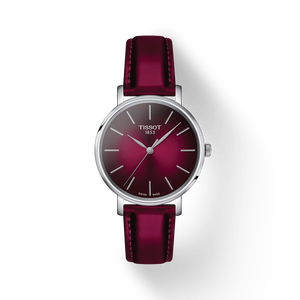 มุมมองด้านหน้าของนาฬิกา Tissot Everytime 34mm พร้อมเงา