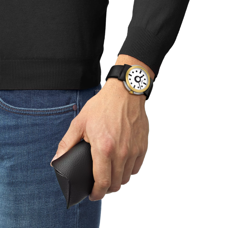 การจำลองนาฬิกา Tissot Heritage Memphis Gent บนข้อมือ