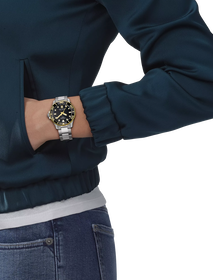 Simulation of the watch Tissot Seastar 1000 36mm on a wrist