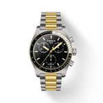 그림자가 있는 티쏘 PR516 크로노그래프 시계의 전면 보기