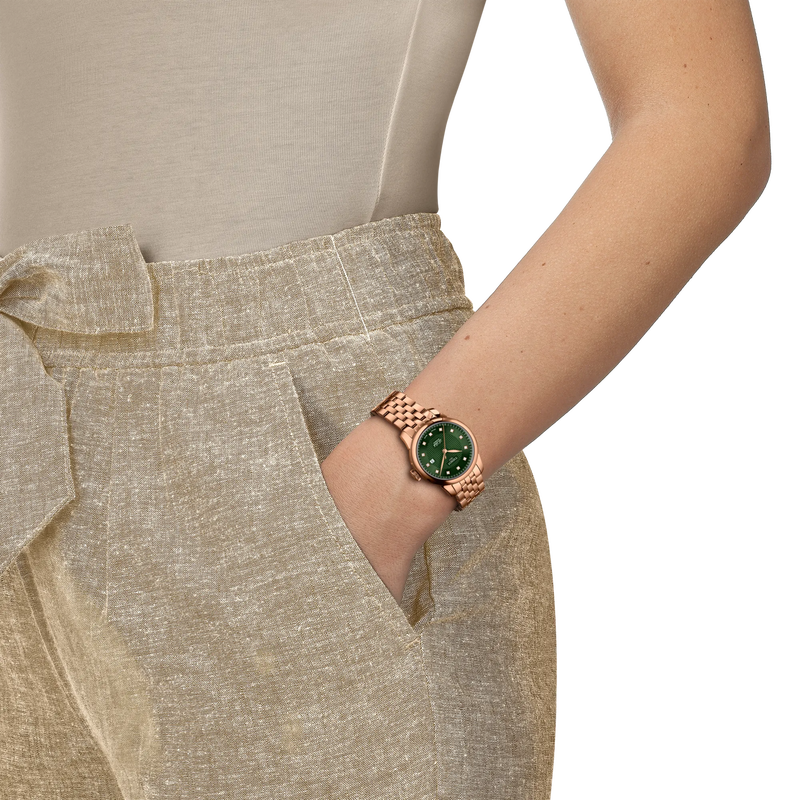 Simulation of the watch Tissot Le Locle 29mm on a wrist