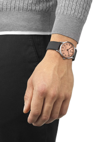 Simulation of the watch Tissot Heritage 1938 39mm on a wrist