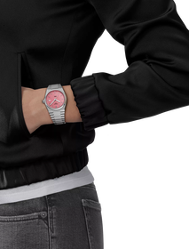 Simulation of the watch Tissot PRX 35mm on a wrist