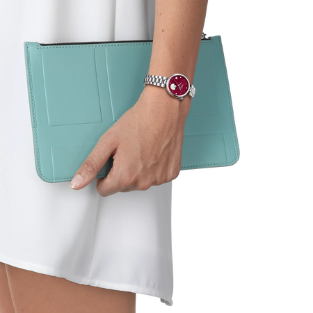 Simulation of the watch Tissot D&eacute;sir 29.6mm on a wrist