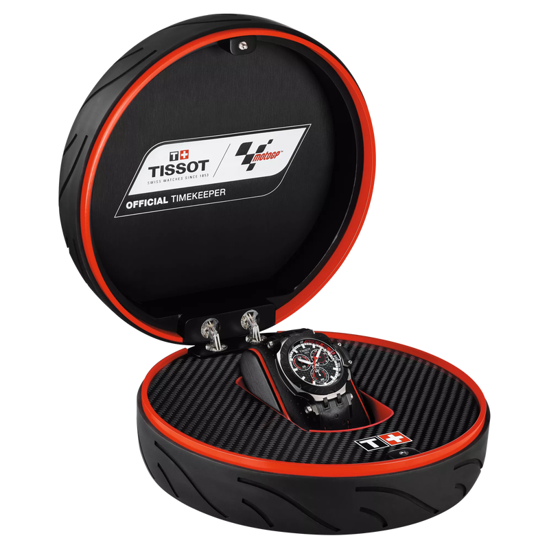 시계 티쏘 티-레이스 모토GP 크로노그래프 한정판의 앞면이 열린 상태입니다.