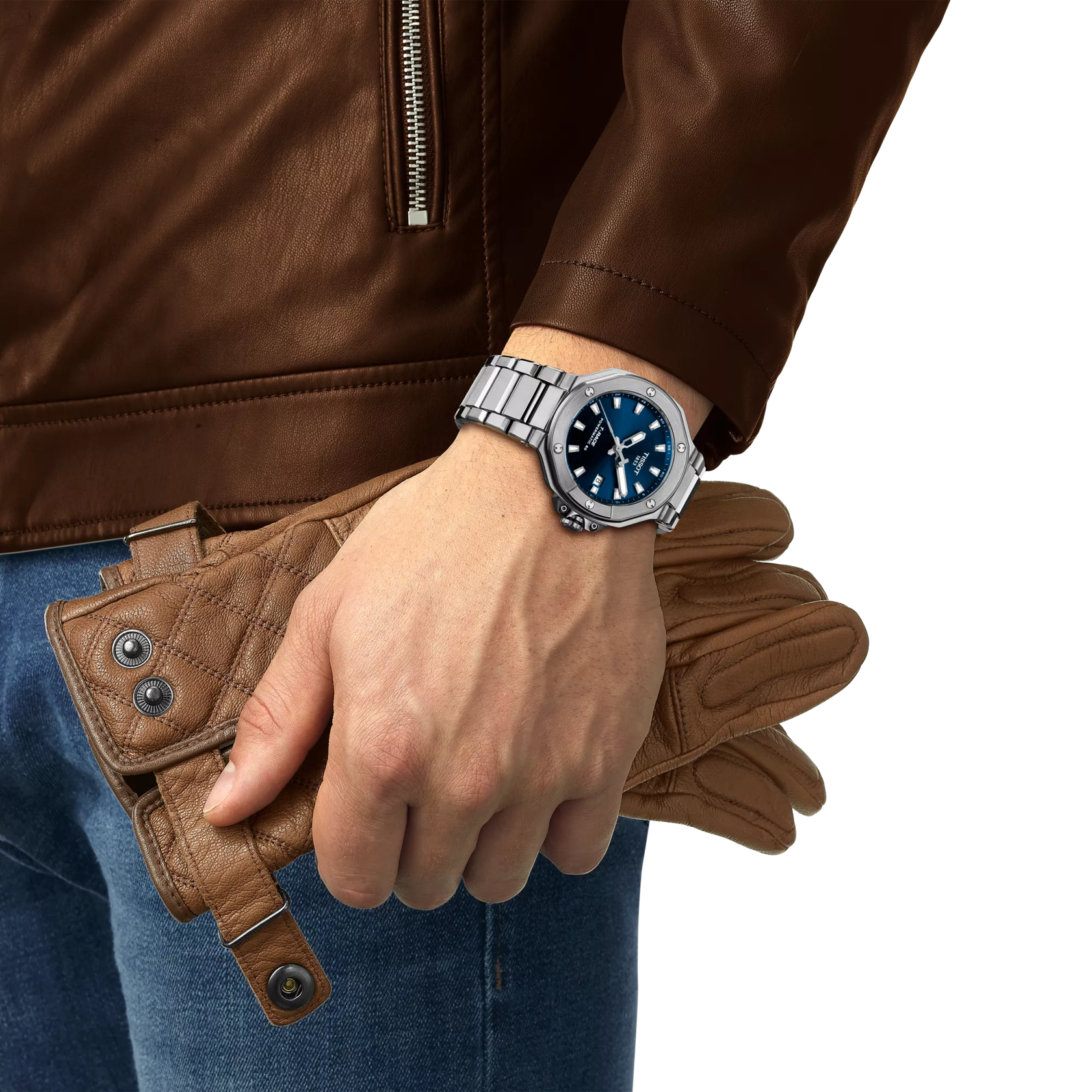 Simulation of the watch Tissot T-Race 41mm on a wrist
