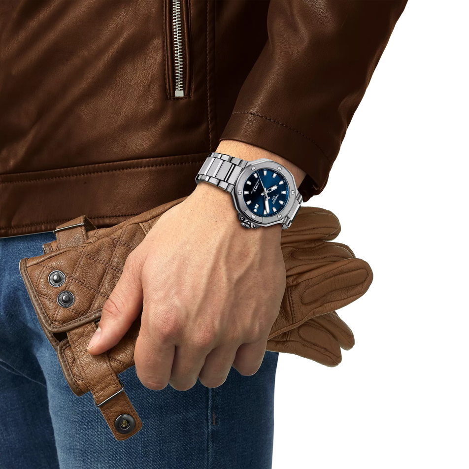 Simulation of the watch Tissot T-Race 41mm on a wrist