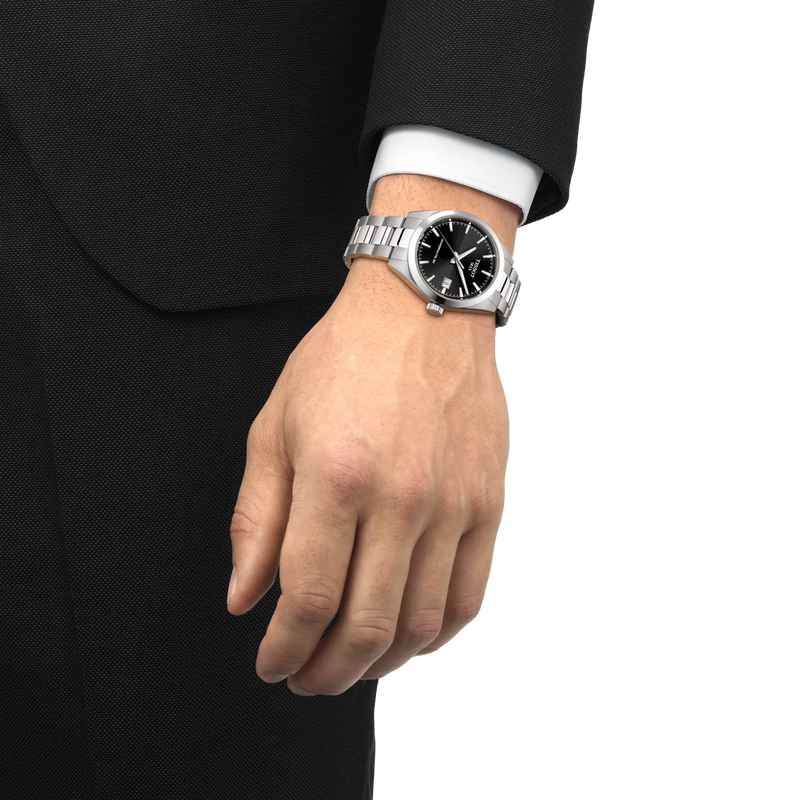 Simulation of the watch Tissot Gentleman 38mm on a wrist