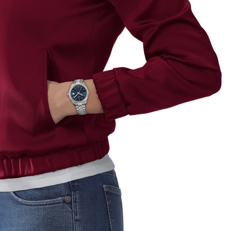 Darstellung der Uhr Tissot Ballade 34mm am Handgelenk