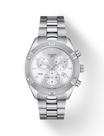 Vue de face de la montre Tissot PR 100 Sport Chic Chronograph avec ombre