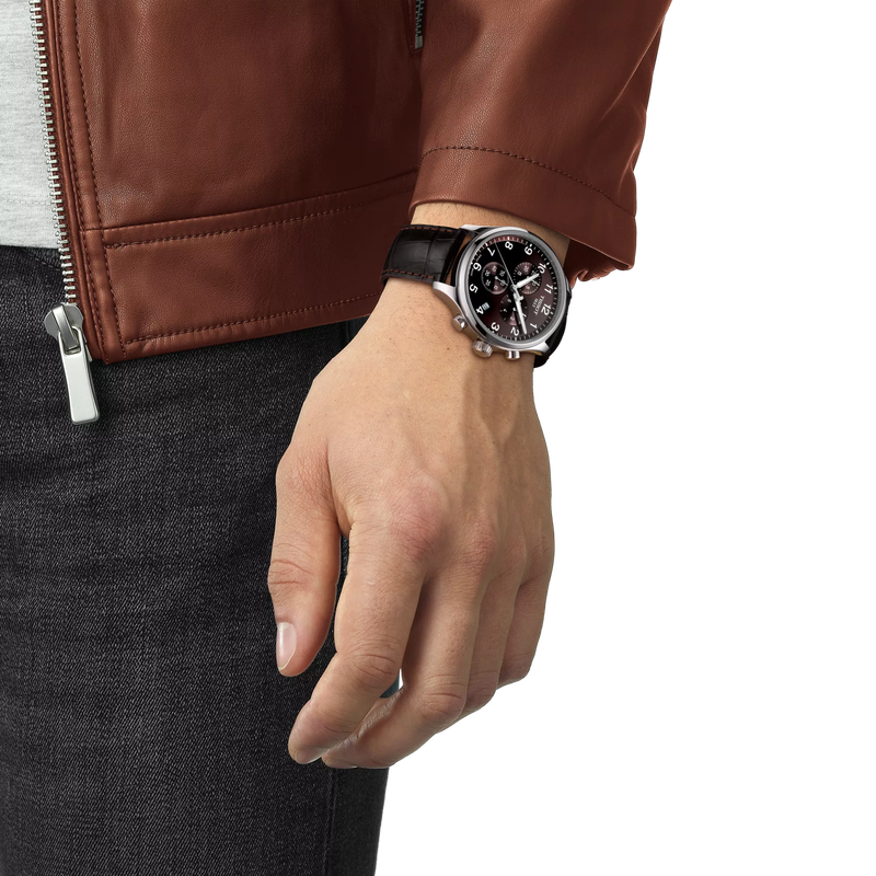 Simulation of the watch Tissot Chrono XL Classic on a wrist