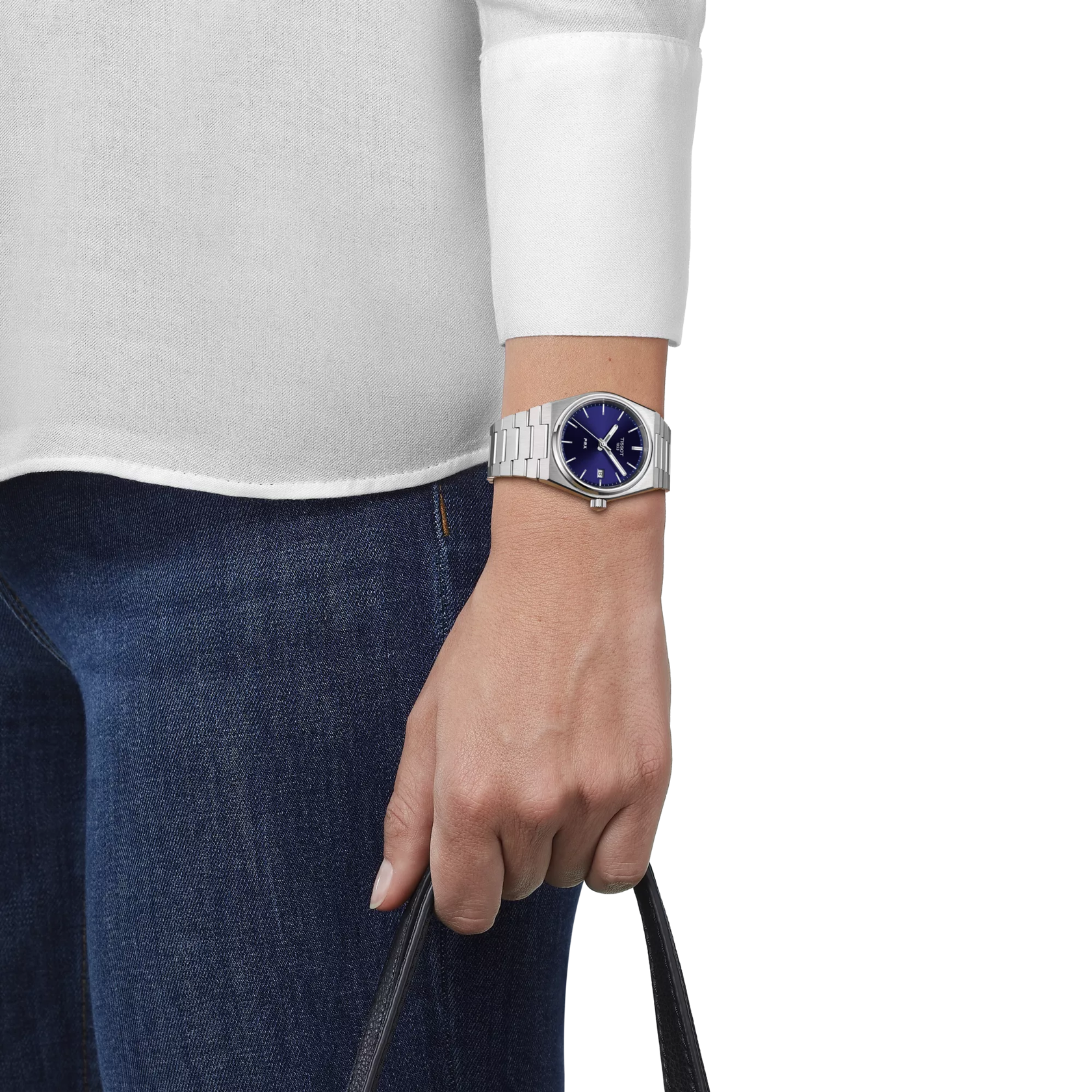 Simulation of the watch Tissot PRX 35mm on a wrist