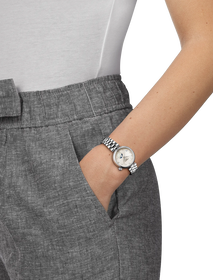 Simulation of the watch Tissot D&eacute;sir 29.6mm on a wrist