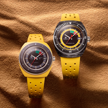 Tissot Sideral S 41mm reloj en un fondo de color