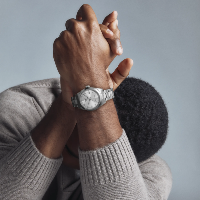 Simulation of the watch Tissot Gentleman 38mm on a wrist