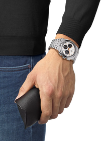 Simulation of the watch Tissot PRX 42mm on a wrist