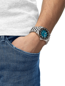 Darstellung der Uhr Tissot PR516 38mm am Handgelenk