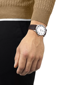 Simulation of the watch Tissot Classic Dream 42mm on a wrist