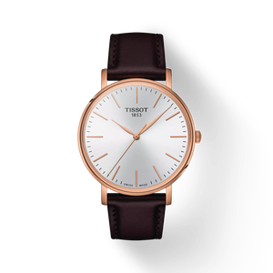 มุมมองด้านหน้าของนาฬิกา Tissot Everytime 40mm พร้อมเงา