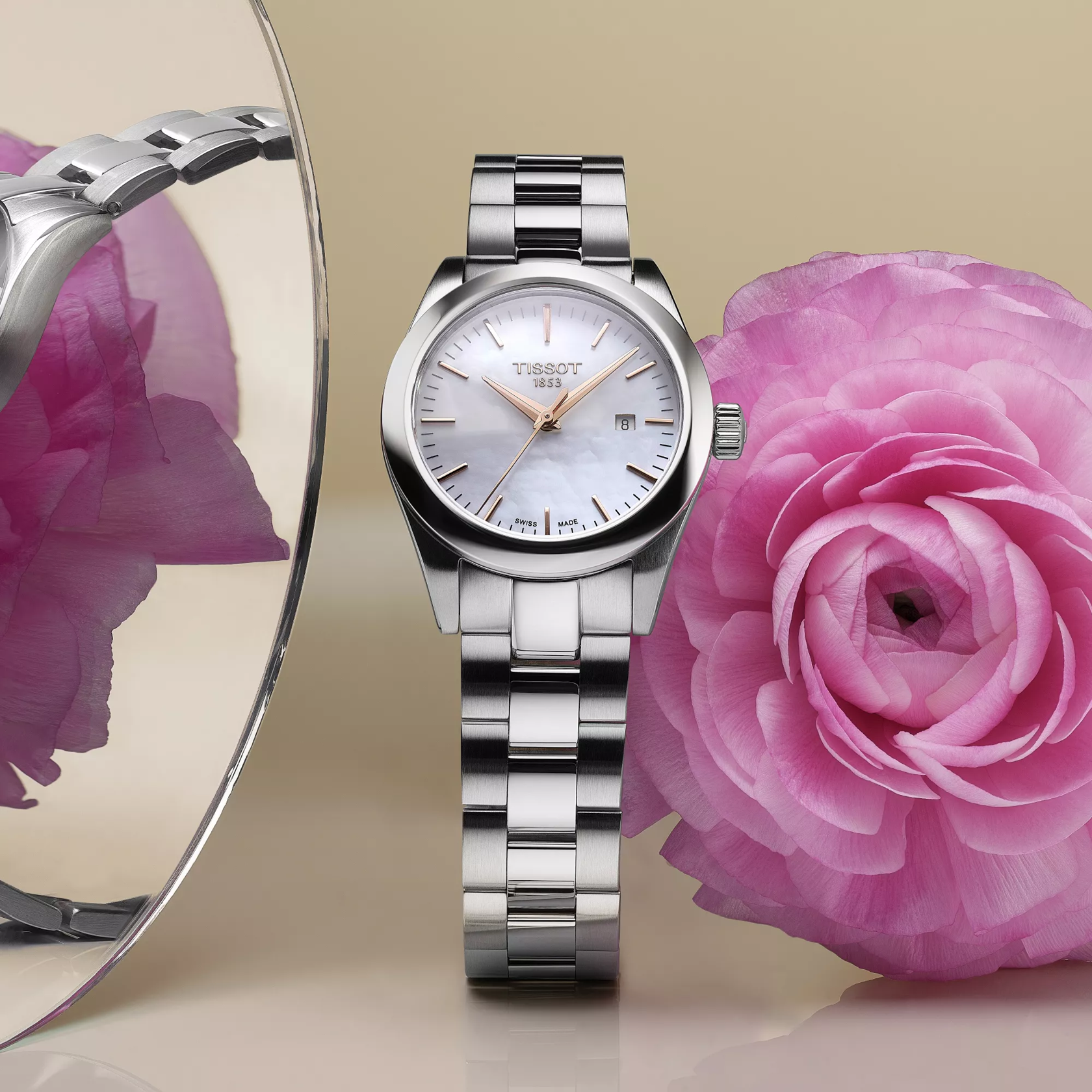 Tissot T-My Lady montre sur fond color&eacute;