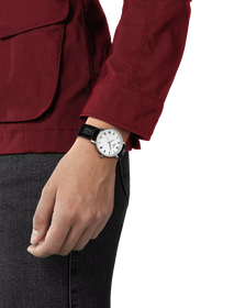 Simulation of the watch Tissot Everytime 34mm on a wrist