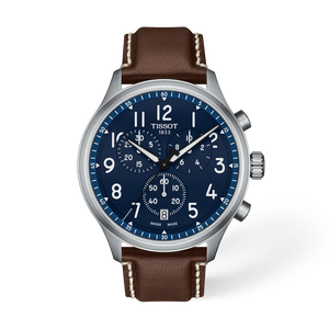 Vue de face de la montre Tissot Chrono XL Vintage 45mm avec ombre