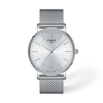 มุมมองด้านหน้าของนาฬิกา Tissot Everytime 40mm พร้อมเงา