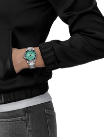 Darstellung der Uhr Tissot Seastar 1000 36mm am Handgelenk