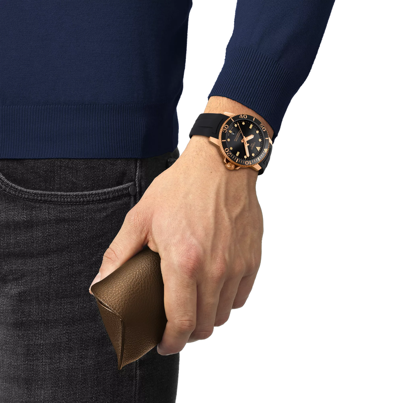 Simulación del reloj Tissot Seastar 1000 Powermatic 80 en la muñeca