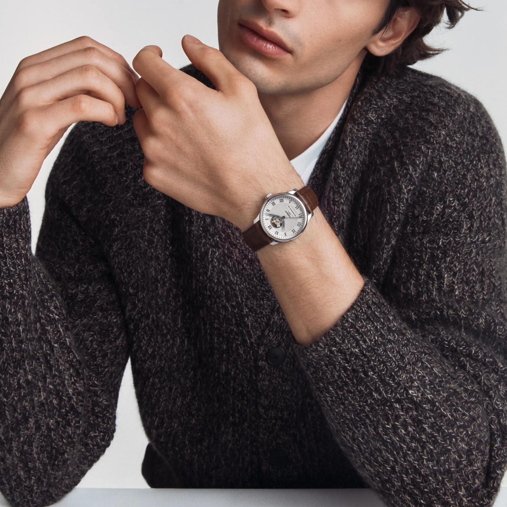 Simulation of the watch Tissot Le Locle Open Heart 39.3mm on a wrist