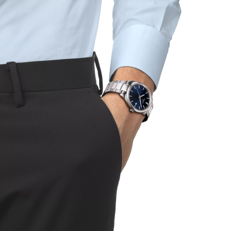 Simulation of the watch Tissot PR 100 40mm on a wrist