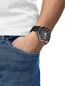 Simulation of the watch Tissot Seastar 2000 46mm on a wrist