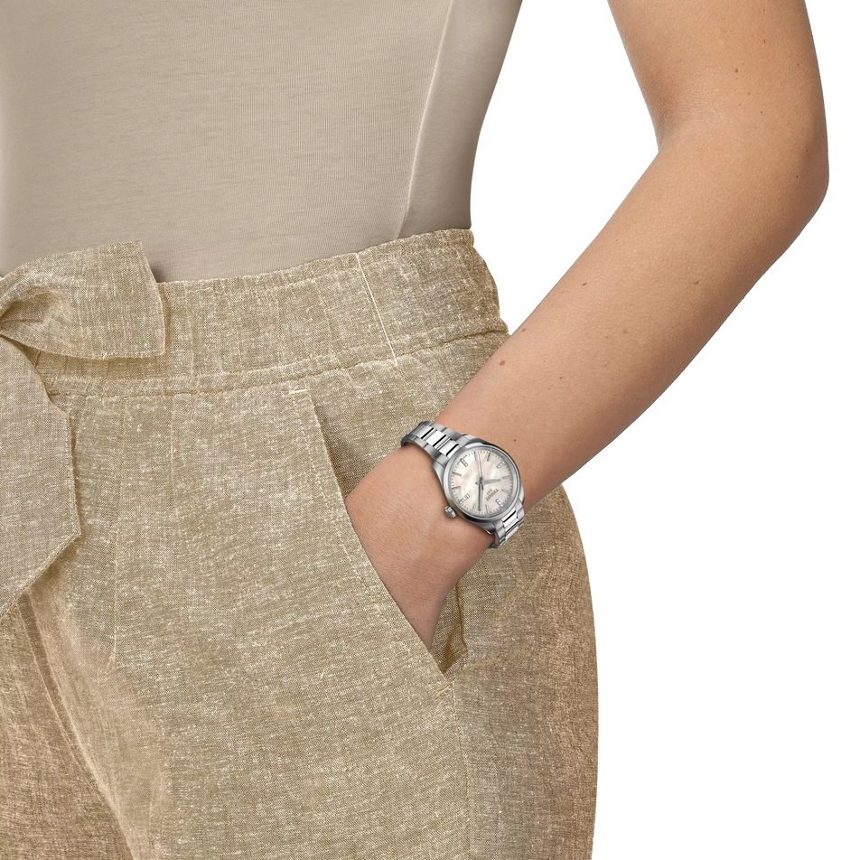 Simulation of the watch Tissot PR 100 34mm on a wrist