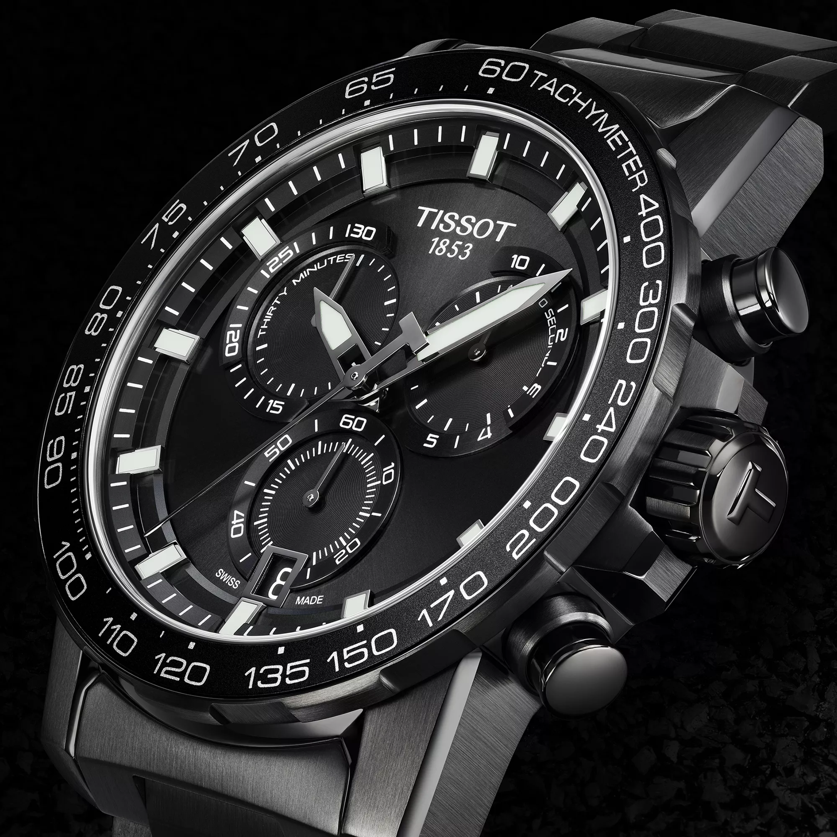 Tissot Supersport Chrono 45.5mm montre sur fond color&eacute;