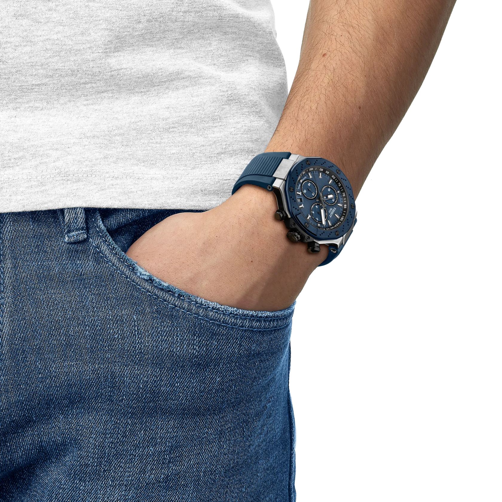 腕時計TISSOT T-レース 45mm の手首シミュレーション