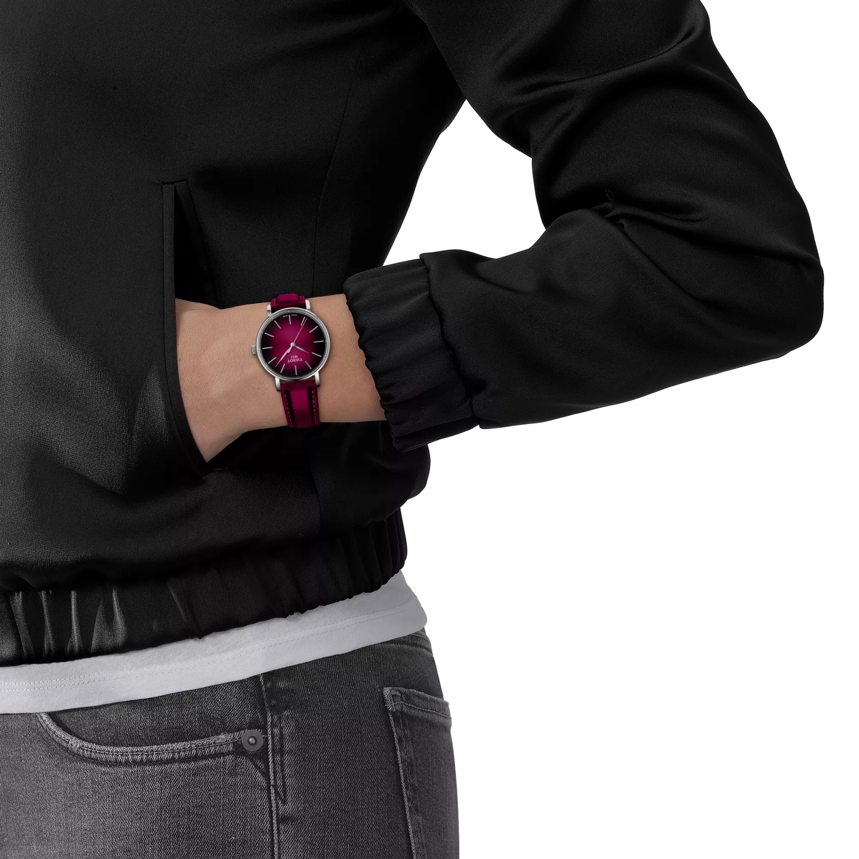 Simulation of the watch Tissot Everytime 34mm on a wrist