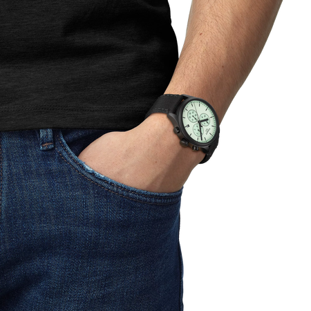 Simulation of the watch Tissot Chrono XL on a wrist